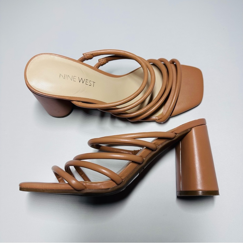 Nine West Neutral Tan Color Strappy Sandals Square Toe Chunky Heel Size 6.5M